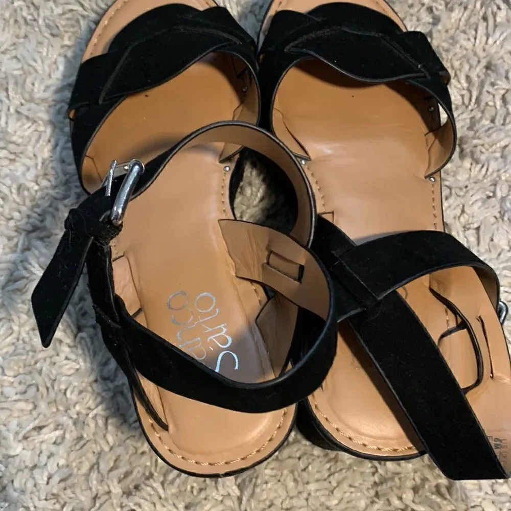 Franco Sarto GUC black suede like open toe platform sandals Size 6